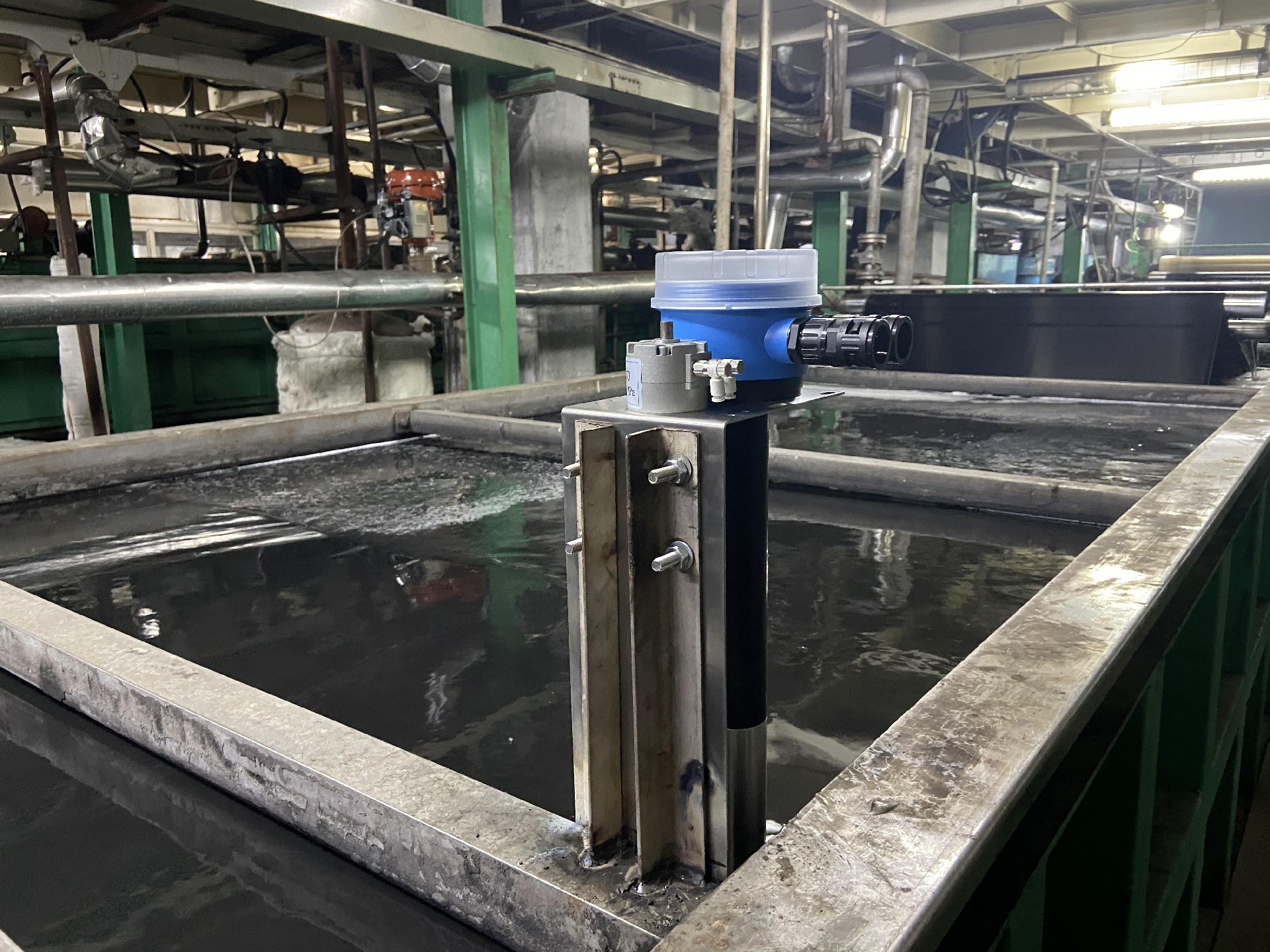 DMF在線(xiàn)折光儀在皮革行業(yè)濕法工藝實(shí)際應(yīng)用 DMF在線(xiàn)折光儀在皮革行業(yè)濕法工藝實(shí)際應(yīng)用